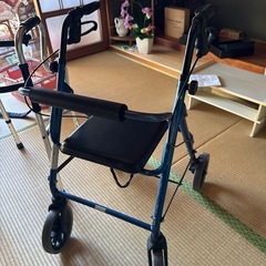 折りたたみ式シルバーカー　折りたたみ4点杖セットの画像