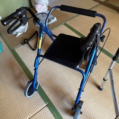 折りたたみ式シルバーカー　折りたたみ4点杖セットの画像