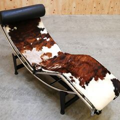 ≪zyt2447ジ≫ リプロダクト品 ル・コルビジェ LC4 シェーズロング 現状品 ソファベッド/毛皮/ポニースキン？/中古家具/宮城県仙台市 70911-06の画像