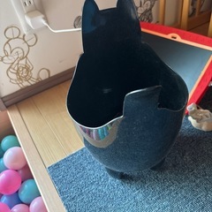 クロネコ ゴミ箱の画像