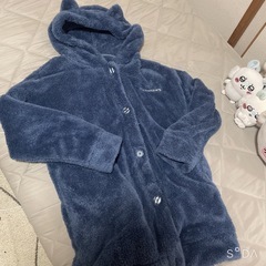 ハチワレ もこもこ 部屋着の画像