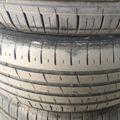 ヴォクシーが履いてたタイヤ4本セットの画像