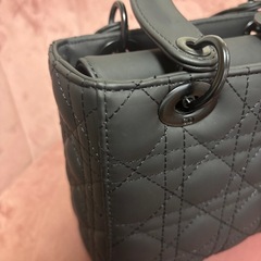 Dior ウルトラマットブラック　レディディオールミニの画像