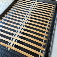 (予約済み) IKEA ベッドフレームの画像
