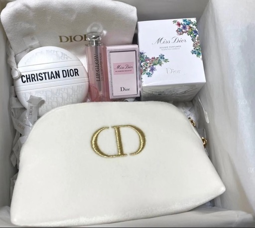 完売品　Dior　ホリデー　クリスマス　コフレ