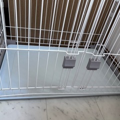 
ケージ　小型犬　ペットゲージ　アイリスオーヤマ　グレージュ　ホワイト　　の画像