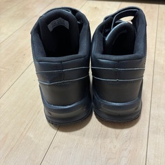 安全靴　28センチ　1度のみの使用の画像