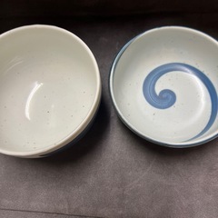 丼と小鉢セットの画像