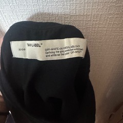 オフホワイト　メンズ　Tシャツの画像