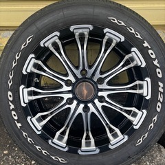 【中古美品】ロクサーニ　バトルシップ　17インチ　PCD139.7×6穴　toyoタイヤ　215/60R17 タイヤ4本セット！の画像