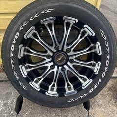 【中古美品】ロクサーニ　バトルシップ　17インチ　PCD139.7×6穴　toyoタイヤ　215/60R17 タイヤ4本セット！の画像