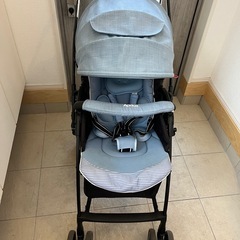 定価6万弱　アップリカ　ベビーカーの画像
