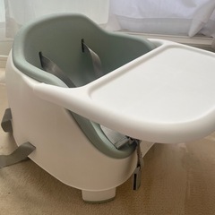 西松屋　高さ調整ブースターチェア　ベビーチェアの画像