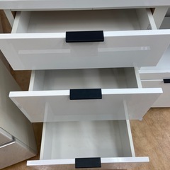 【来店いただける方限定】　ニトリ　レンジボード　3枚扉　ホワイト　【トレファク摂津店】の画像
