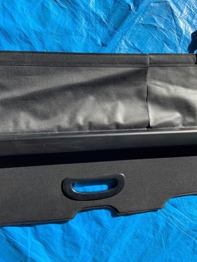 ランドクルーザープラド　150　純正トノカバー