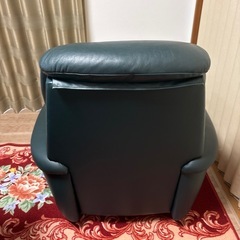 本革　回転　ソファー　ひとり掛けの画像