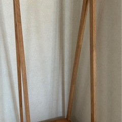 【無印良品/美品】木製コートハンガーの画像