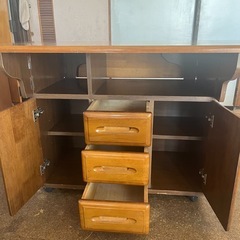 ダイニングテーブル　収納ありの画像