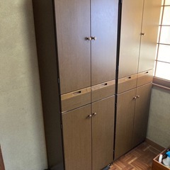 食器棚の画像