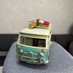 レトロヴィンテージ　ブリキ車ワーゲンの画像