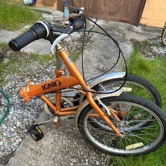 折りたたみ自転車の画像