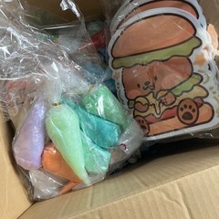 ブレスレット、ハンドメイド用品などの画像