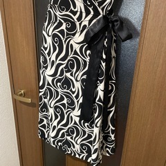 gramercy ブラック ラップワンピースの画像