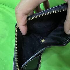 トリーバーチ ブラック ゴールド ロゴ ミニ財布 二つ折り財布 黒 財布＠ｙ1の画像