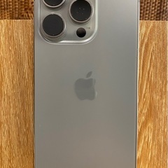 美品☆iPhone16 pro ☆ナチュラルチタニウム☆512GBの画像