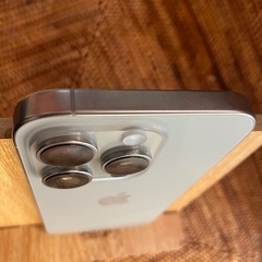 美品☆iPhone16 pro ☆ナチュラルチタニウム☆512GBの画像