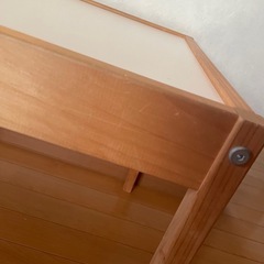 IKEA キッズテーブルの画像