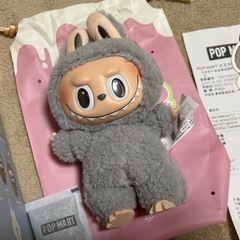 ラブブ マカロン LABUBU EXCITING MACARON グレーの画像