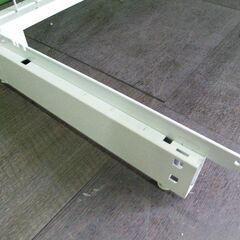 オカムラ製 H150cm×W90cm 単体片面３段エンド什器 背面ネットタイプ キックプレート無し■陳列棚・システム什器■S-633の画像