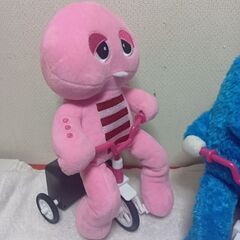 3輪車に乗って走る　ガチャピン＆ムックの画像