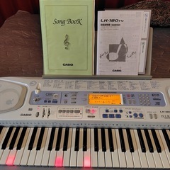 電子ピアノ　カシオ　LK-180TVの画像