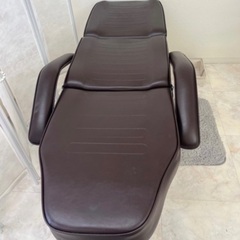 美品‼︎マツエク・エステベッド　角度調節可能‼︎の画像