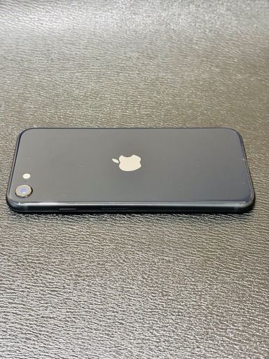 iPhoneSE3ブラック ケース付き64GB SIMフリー