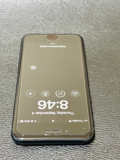iPhoneSE3ブラック ケース付き64GB SIMフリー