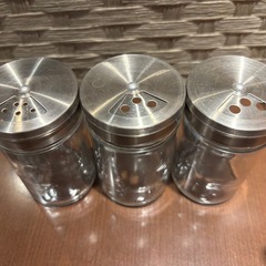 おしゃれなスパイスボトル　調味料入れ　16個の画像