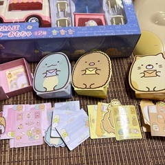 すみっこぐらしセット　キッチンカーおもちゃ　掛け時計　すみっこレターセット４個の画像