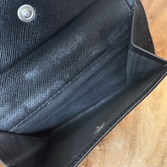 プラダ　PRADA サファイアーノ　二つ折り財布　三角ロゴ　レザーの画像