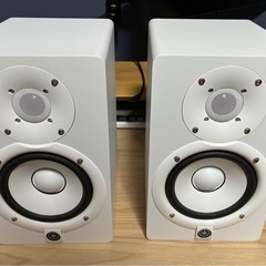 yamaha hs5 モニタースピーカーの画像