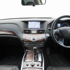 日産 フーガ　ハイブリッドの画像
