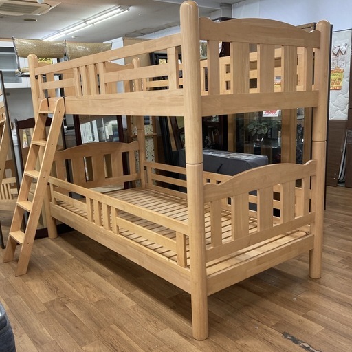 ジモティー限定価格！S765 ⭐ 天然木2段ベッド 頑丈な作り 長さ210cm 幅110cm USED