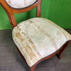 レトロモダン　欧風気品のある椅子　■C-1530の画像