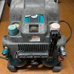 マキタ　エアーコンプレッサー　ジャンク扱いの画像