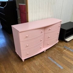 すぐ売れちゃいます!! 可愛いピンクのローチェスト 3段×2 衣類収 お姫様家具!!の画像