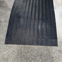 軽トラック 荷台 ゴムマット 140 x 200cm 
軽トラ ゴムマット 滑り止めマット の画像