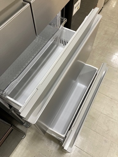 取りに来れる方限定！HITACHI(ヒタチ)の６ドア冷蔵庫です！