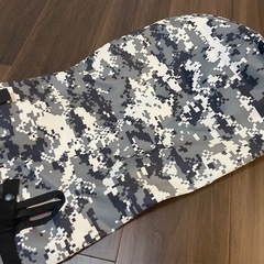 タイトリスト　キャディバッグ　スタンド　(中古)タイトリスト帽子付(ラウンド一回使用)の画像